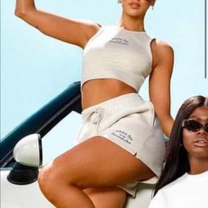 White Fox Boutique Crop top